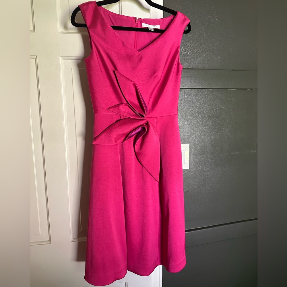 Kay Unger Hibiscus Pink Cocktail Dress Abstract Floral Appliqué Sleeveless Midi